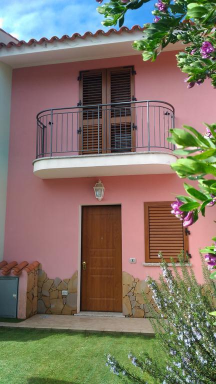 Villa Casa Rubina Porto Pino Esterno foto
